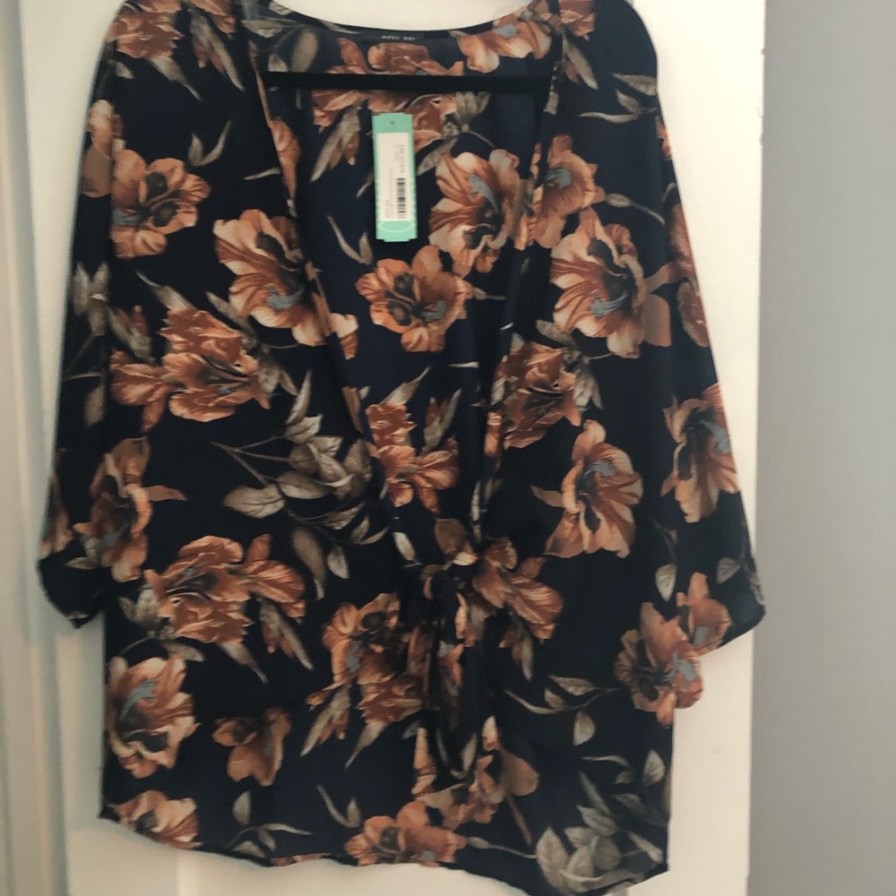 Stitch fix front tie kimono.